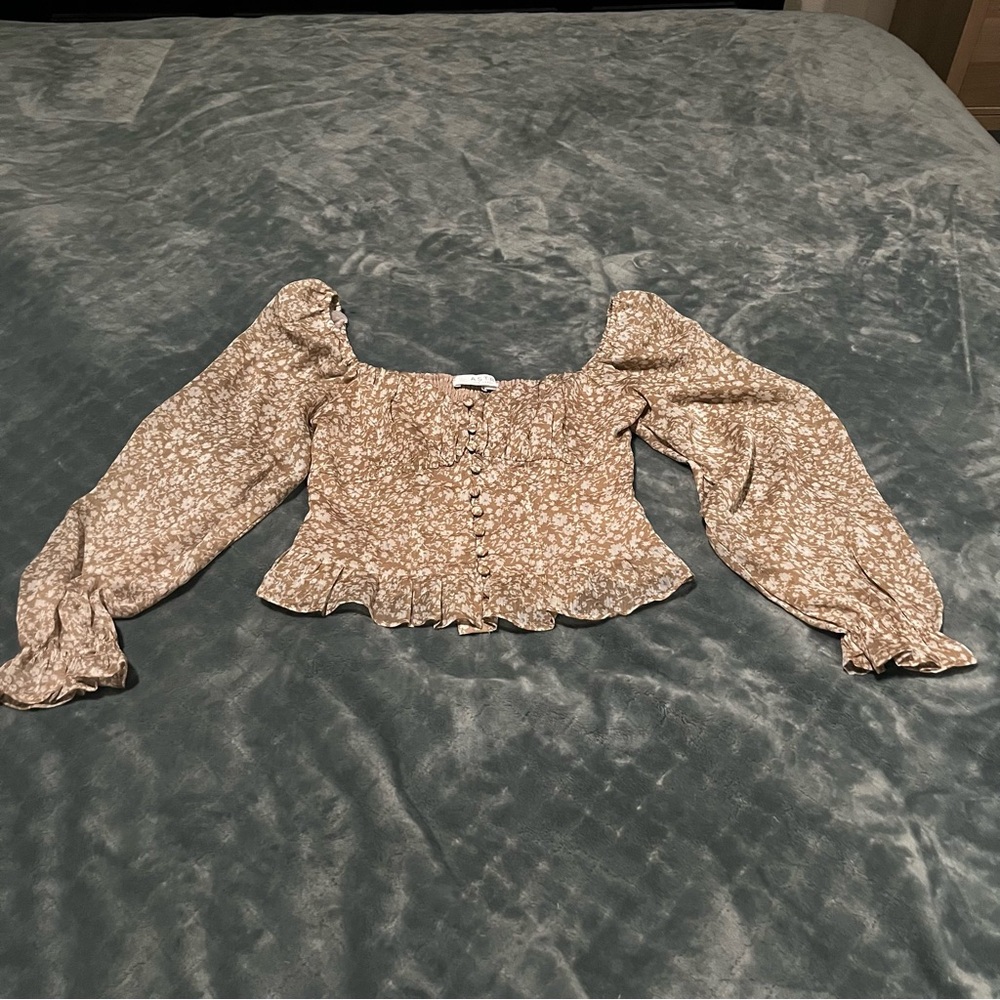 ASTR The Label Taupe Blue Ditsy Floral‎ Smocked Back Puff Sleeve Top ACT16819 S